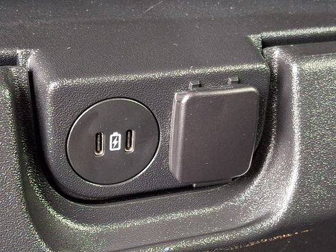 Certified 2025 Ford F250 XLT AWD/4WD image 11