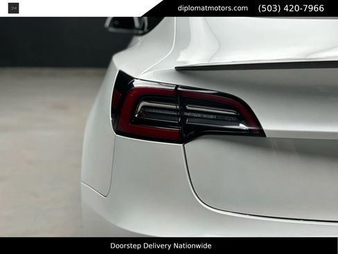 Used 2021 Tesla Model 3 Performance image 14