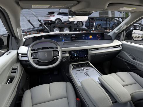 New 2026 Lincoln Navigator Reserve image 9