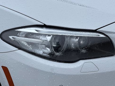 Used 2015 BMW 528i Sedan image 10