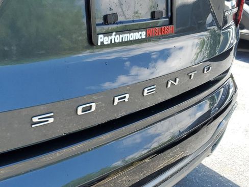 Used 2021 Kia Sorento EX image 9