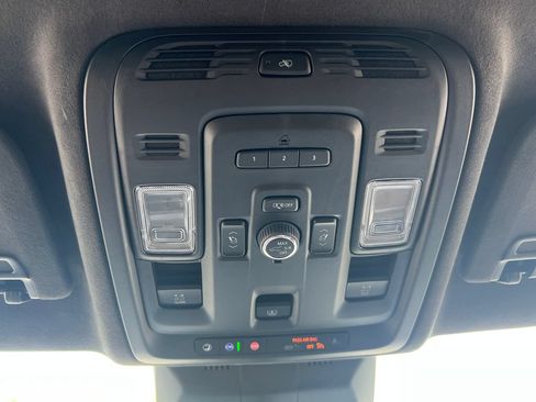 Certified 2024 Cadillac Escalade ESV Premium Luxury Platinum AWD/4WD image 48