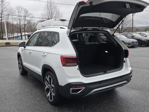 Certified 2023 Volkswagen Taos SEL image 16