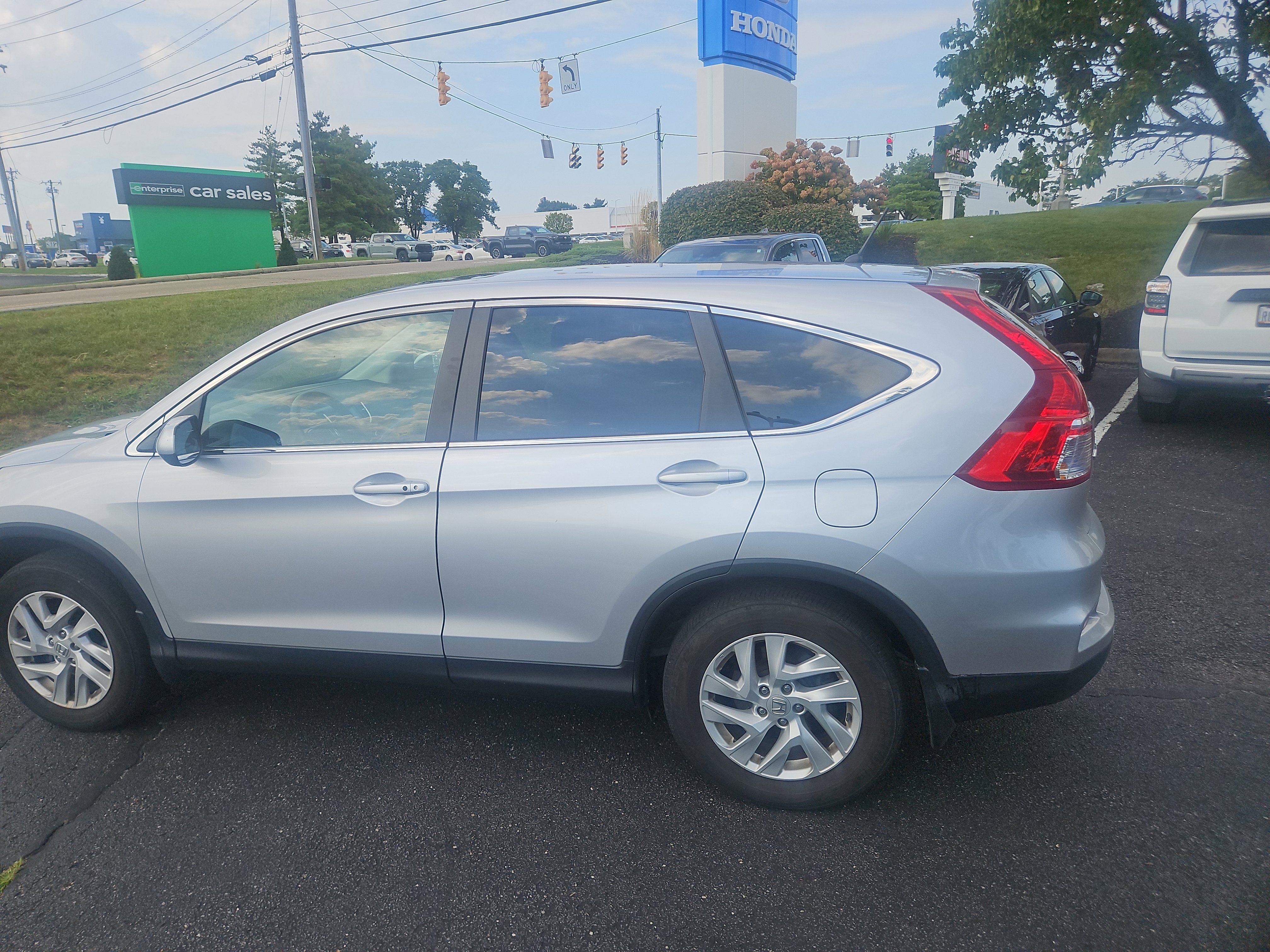 Used 2016 Honda CR-V EX image 11