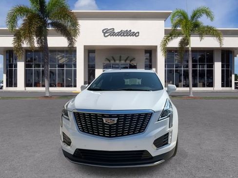 Certified 2023 Cadillac XT5 Premium Luxury image 4