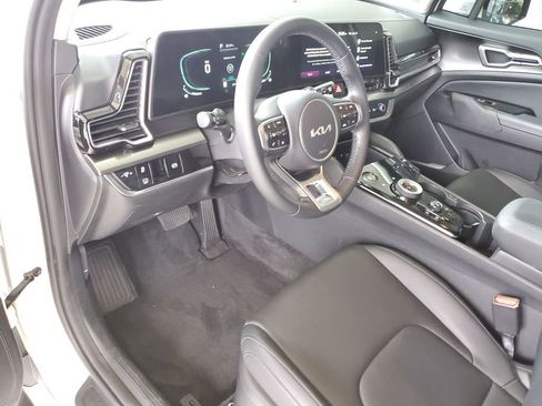 Used 2023 Kia Sportage EX AWD/4WD image 16