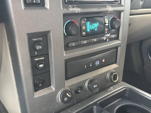 Used 2003 HUMMER H2 w/ Preferred Equipment Group AWD/4WD image 37