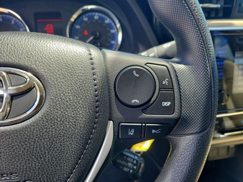 Used 2017 Toyota Corolla LE FWD image 24