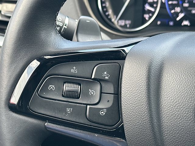 Used 2024 Buick Enclave Avenir w/ Avenir Technology Package FWD image 22