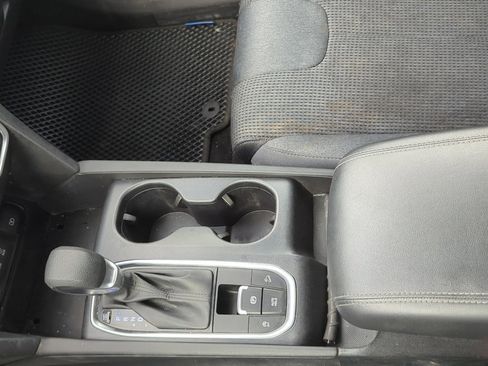 Used 2019 Hyundai Santa Fe SE image 21