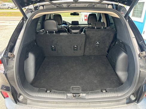 Used 2020 Ford Escape Titanium image 5