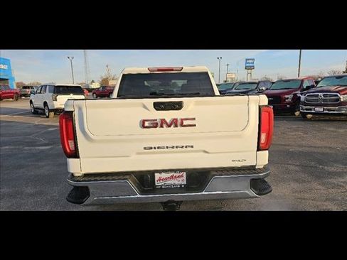 Used 2024 GMC Sierra 1500 SLT AWD/4WD image 5