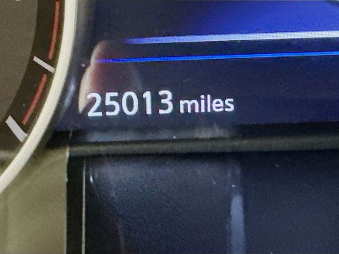 Used 2024 Nissan Murano SL image 18