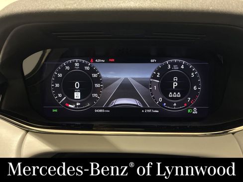 Used 2020 Land Rover Range Rover Evoque R-Dynamic HSE AWD/4WD image 16