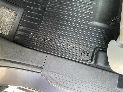 Used 2018 Honda Odyssey EX-L image 15