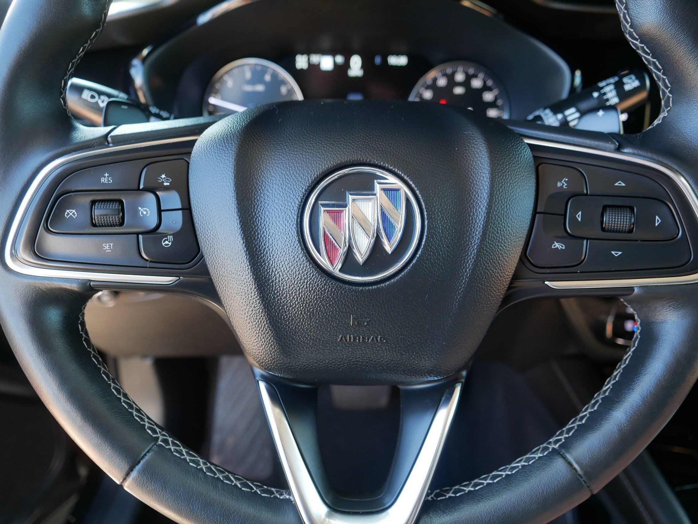 Used 2023 Buick Envision Avenir AWD/4WD image 25
