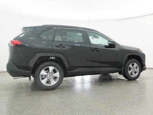 New 2025 Toyota RAV4 XLE image 18