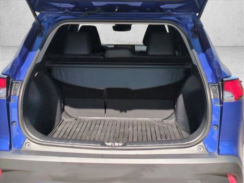 Used 2025 Toyota Corolla Cross LE w/ Moonroof Package image 6