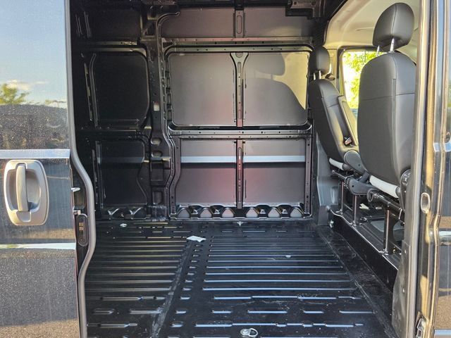 New 2026 RAM ProMaster 2500 w/ Convenience Group FWD image 6