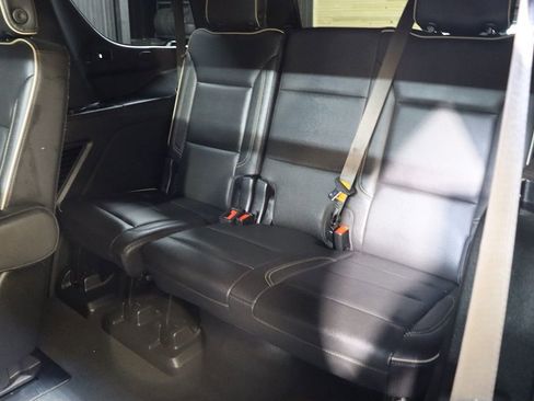 Used 2021 GMC Yukon SLT w/ SLT Premium Package image 59