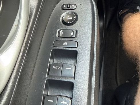 Used 2018 Honda CR-V LX image 22