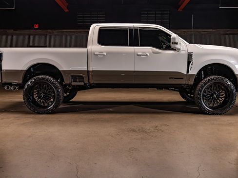 Used 2026 Ford F250 King Ranch AWD/4WD image 11