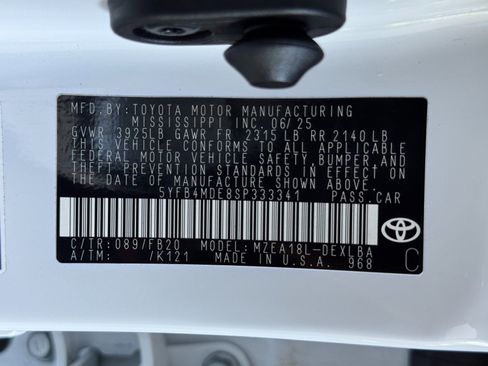 Used 2025 Toyota Corolla LE FWD image 42