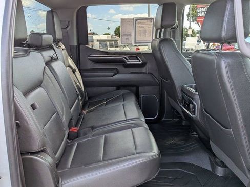 Used 2023 Chevrolet Silverado 1500 LTZ AWD/4WD image 7