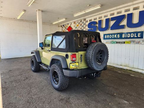 Used 2013 Jeep Wrangler Sport w/ Connectivity Group AWD/4WD image 5