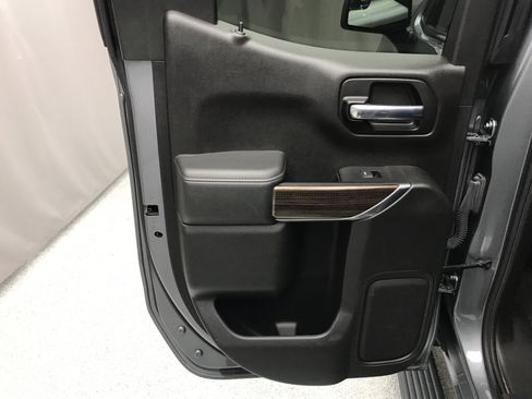 Used 2020 Chevrolet Silverado 1500 RST w/ All-Star Edition image 13