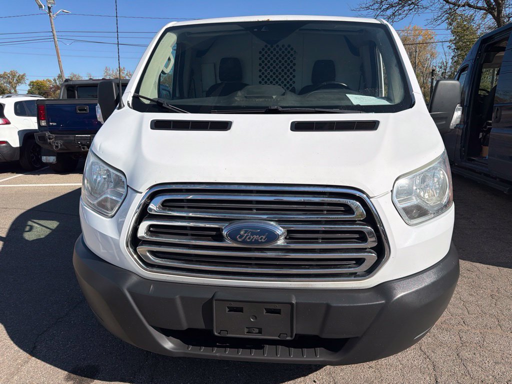 Used 2017 Ford Transit 250 130 Low Roof w/ Exterior Upgrade Package RWD image 2