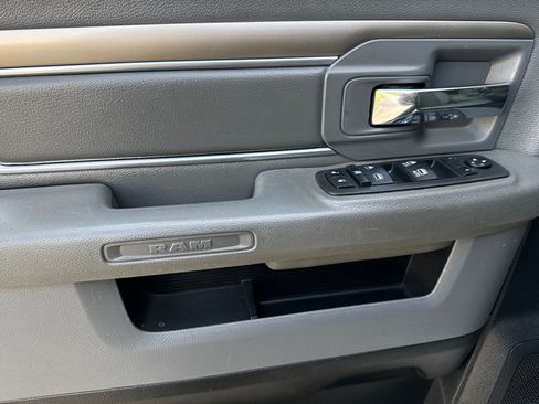 Used 2017 RAM 3500 SLT AWD/4WD image 13