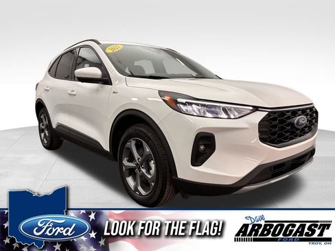 Certified 2025 Ford Escape ST-Line Elite w/ Tech Pack #2 image 1