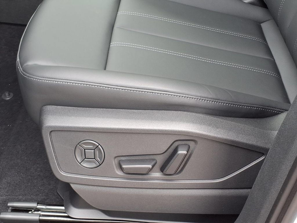 New 2026 Audi Q5 Premium Plus AWD/4WD image 12