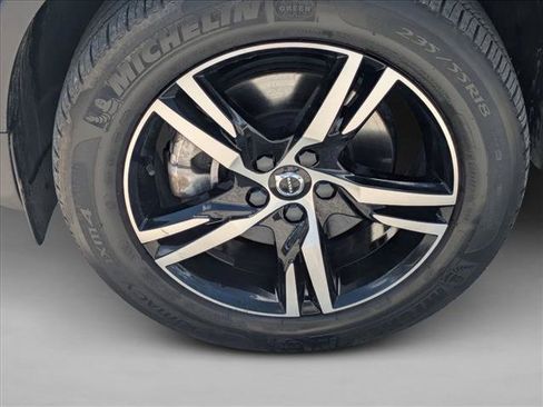 Used 2024 Volvo XC40 B5 Core w/ Climate Package AWD/4WD image 24