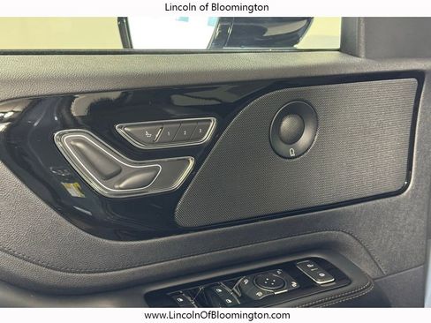 New 2026 Lincoln Aviator AWD image 19