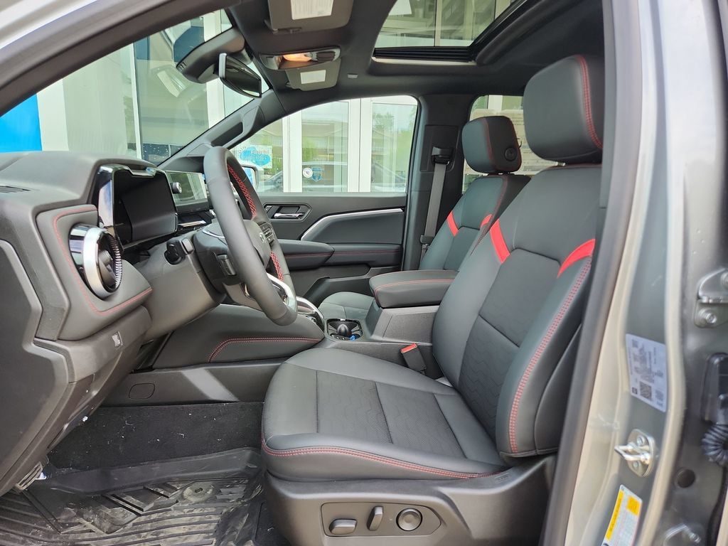 New 2026 Chevrolet Colorado Z71 w/ Midnight Edition AWD/4WD image 11