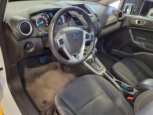 Used 2015 Ford Fiesta SE FWD image 28