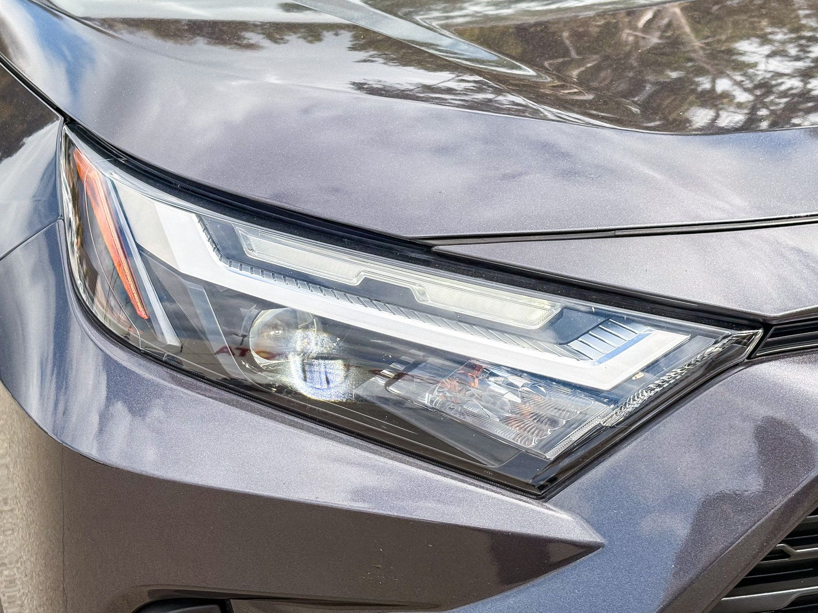 Used 2023 Toyota RAV4 XLE w/ Convenience Package FWD image 4