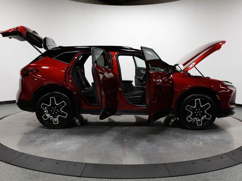 Certified 2024 Chevrolet Blazer RS w/ Driver Confidence II Package AWD/4WD image 10