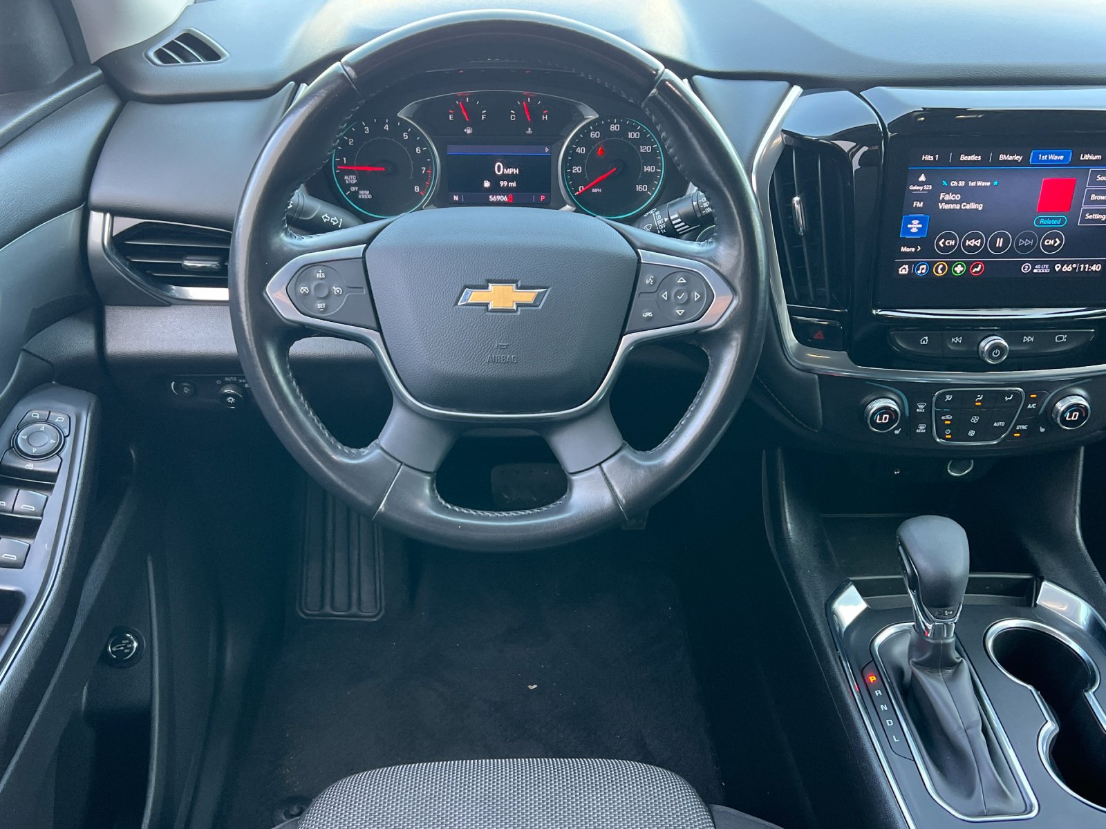 Used 2021 Chevrolet Traverse LT FWD image 14
