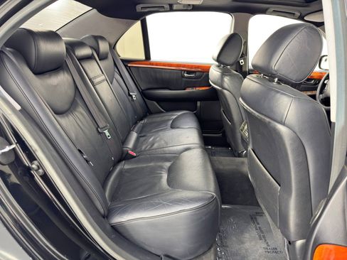 Used 2005 Lexus LS 430 image 33