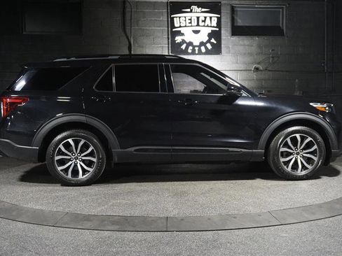 Used 2020 Ford Explorer ST w/ Premium Technology Package image 8