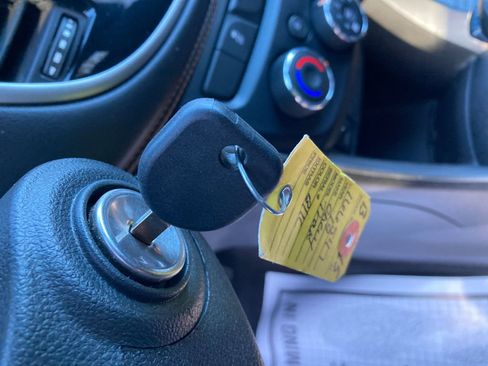 Used 2019 Chevrolet Trax LT image 38