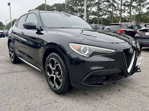 Used 2020 Alfa Romeo Stelvio Ti Sport w/ Quick Order Package 22S Sport AWD/4WD image 2