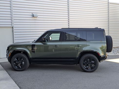 New 2026 Land Rover Defender 110 X-Dynamic SE AWD/4WD image 8