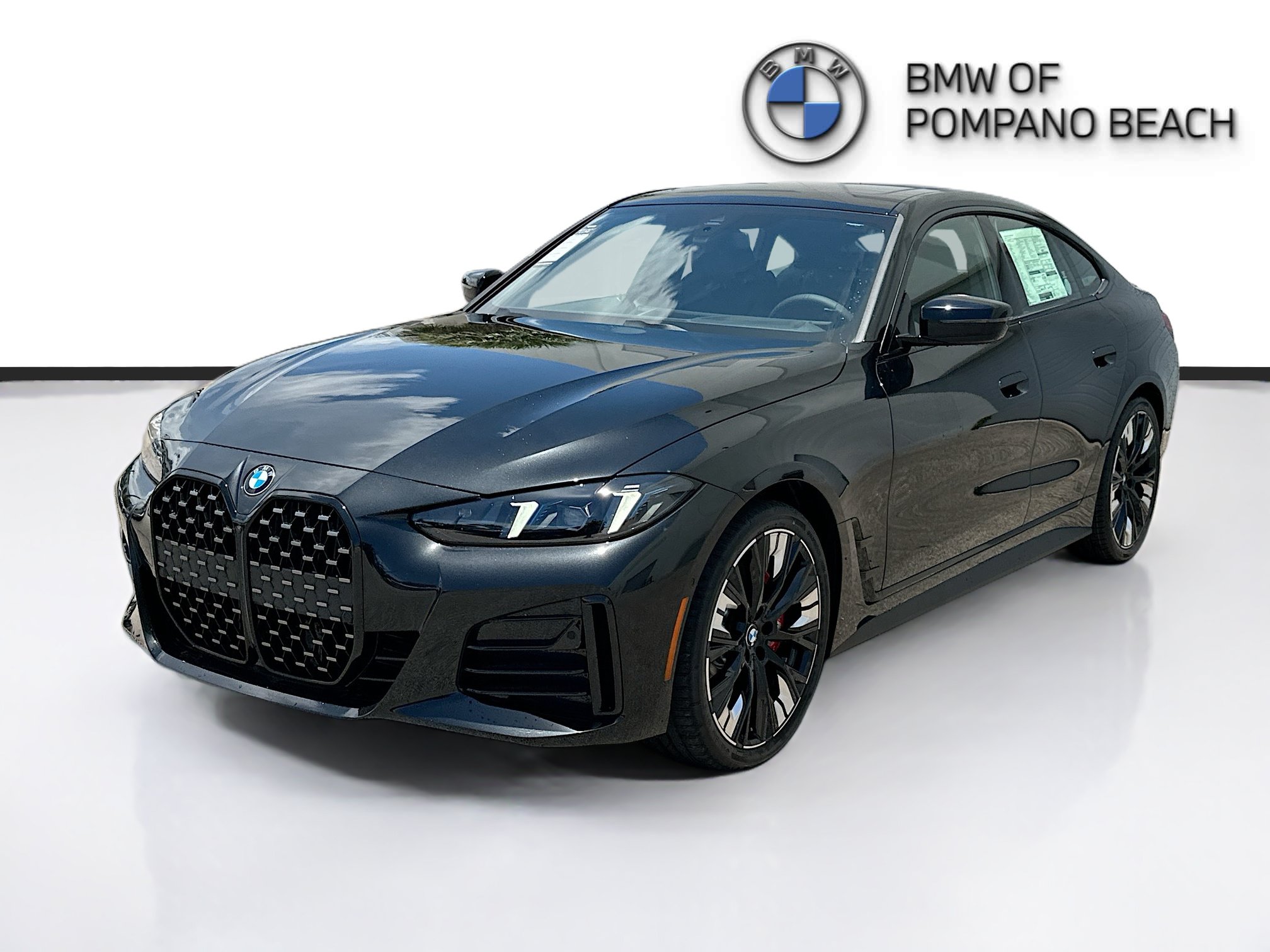 New 2026 BMW 430i w/ M Sport Package RWD image 3