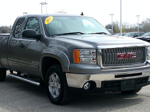 Used 2013 GMC Sierra 1500 SLE w/ Power Tech Package image 3