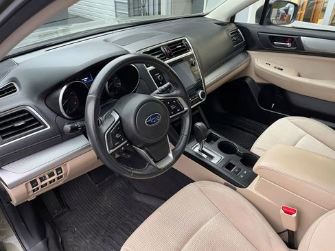 Used 2019 Subaru Outback 2.5i Premium image 13