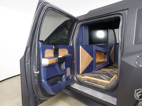 Used 2018 Ford F150 XLT w/ Equipment Group 302A Luxury image 35